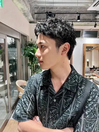 ショート カラー パーマ 🌟小顔カット🌟 レイヤーカットボブのヘアスタイル