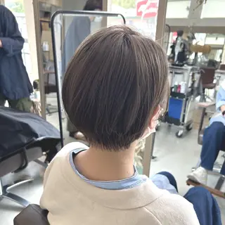 ショート 綿貫 美雪のヘアスタイル