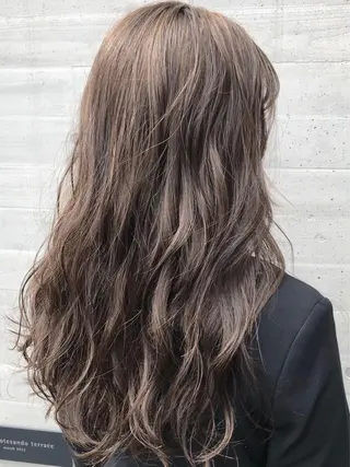 セミロング カラー ヘアアレンジ 【公式】amble luxe池袋東口🩷のヘアスタイル