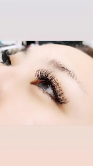 マツエク・マツパ リラコラ所属・リラコラ MEGUMI¨̮♡︎のマツエク・マツパデザイン