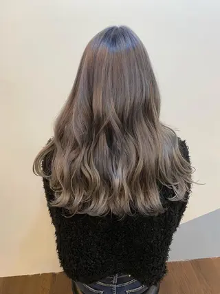 ロング 亀井 明美のヘアスタイル