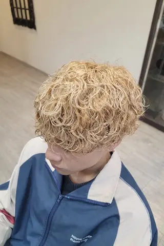 メンズ 山田 周のヘアスタイル