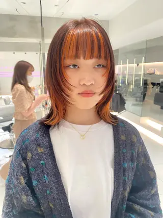 ミディアム すぎもと さき⚡️ レイヤー･*パーマのヘアスタイル