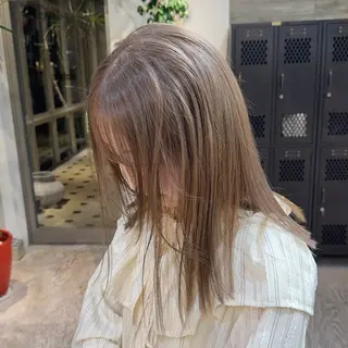 カラー RINA .のヘアスタイル