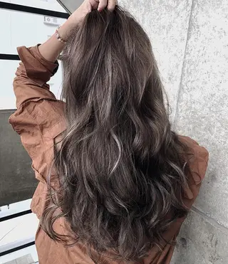 カラー reverie【レヴリー】所属・夜23時まで予約🉑 reverieあきらのヘアスタイル