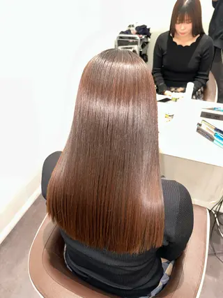 セミロング 美髪特化✨ 伊織✨縮毛矯正✨のヘアスタイル