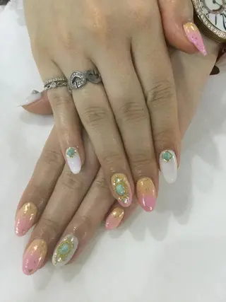 ネイル 💎🐰 saki. m 🐰💎のネイルデザイン