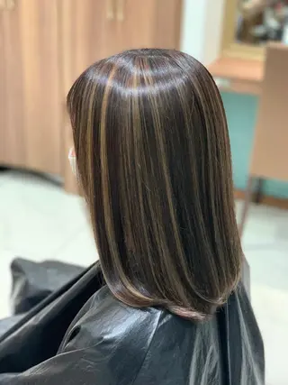 セミロング カラー カットカラーモデル 募集中店長　伊熊祐紀のヘアスタイル