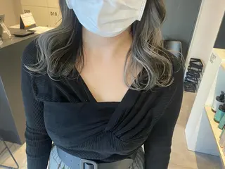 ミディアム カラー ブリーチ👩🦳/ ✂︎MANAMIのヘアスタイル