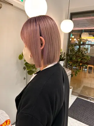 ミディアム カラー 薄田 珠美のヘアスタイル