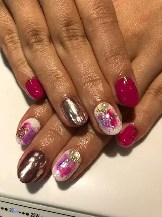 ネイル Nail &eye TROISのネイルデザイン