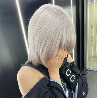 ミディアム 🩵ブリーチと ブリーチ矯正の人🩵のヘアスタイル