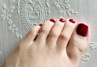 ネイル ネイルリボン 受付スタッフのネイルデザイン