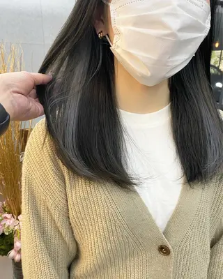 ロング カラー ハイトーン/デザイン hirokiのヘアスタイル