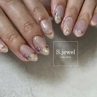 ネイル S. JEWELのネイルデザイン