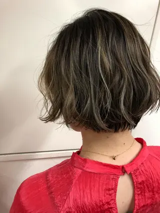 カラー メンズハイトーン メンズバレイヤージュのヘアスタイル