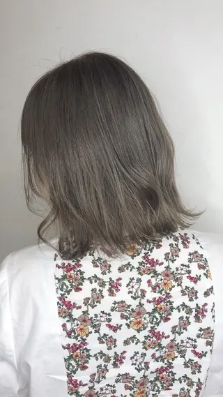 ミディアム HEARTS和田 ひかりのヘアスタイル