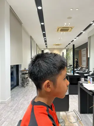 ショート メンズ 亀井 慎太郎のヘアスタイル