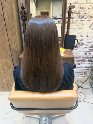 ロング カラー 七井 香奈 (なないかな)のヘアスタイル