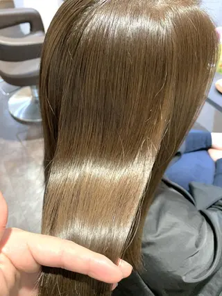 セミロング 💎赤み消しカラー 特化型デザイナー💎のヘアスタイル