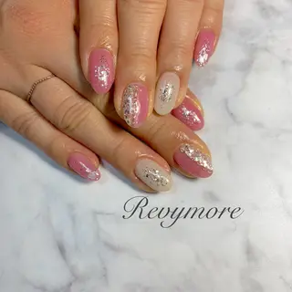 ミディアム ネイル nail salon Revymoreのネイルデザイン