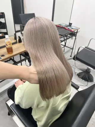 カラー ブリーチソムリエ認定 梅田茶屋町Eir辻のヘアスタイル