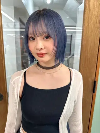 ショート Hug👩🏼‍🦱 ハイトーンボブのヘアスタイル