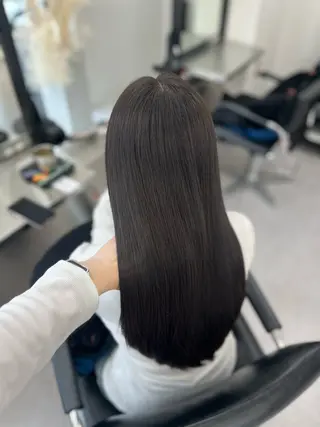 ロング Itsuki/心斎橋 髪質改善/暗髪カラーのヘアスタイル