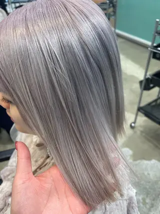 ショート カラー 💓パーマ，💗 レイヤーカットのヘアスタイル