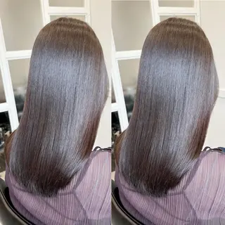 セミロング レイヤーと縮毛矯正で 飯食ってる人のヘアスタイル