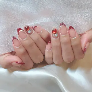 ネイル LOVE NAIL 店長　MIKAのネイルデザイン