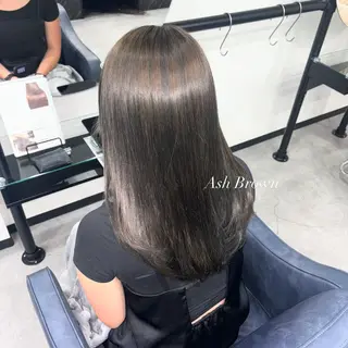セミロング ハイトーンカラー / kureaのヘアスタイル