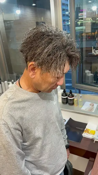 カラー パーマ メンズ Hazu 【パーマ特化美容師】のヘアスタイル