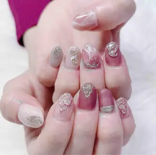 ネイル MoonNail ユリ🌸のネイルデザイン