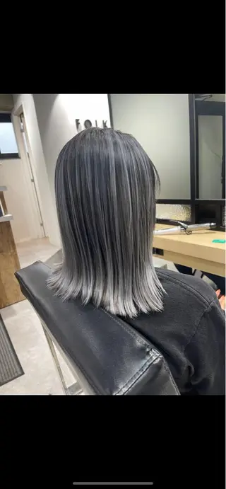 ミディアム カラー 白髪ぼかしハイライト バレイヤージュヤマトのヘアスタイル