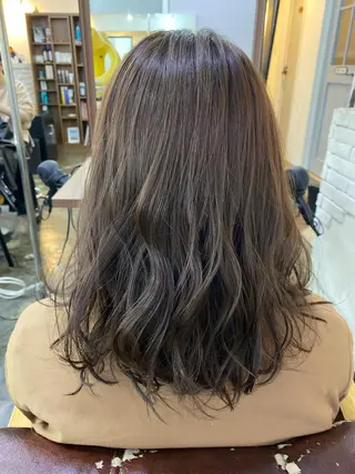 セミロング カラー 【艶髪×韓国風】 毛流れ職人 RYOのヘアスタイル