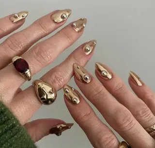 ネイル 高木 維麗絲のネイルデザイン