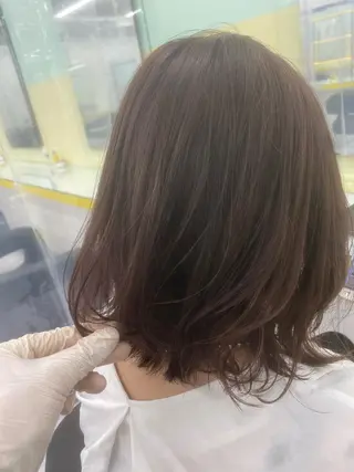 セミロング カラー パーマ ヘアアレンジ ネイル マツエク・マツパ 韓国風ベージュ🤎 赤みなし🌿横浜🤎のヘアスタイル