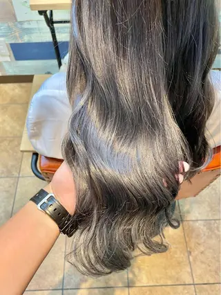 ロング 透明感カラー⭐️ 田嶋麗奈のヘアスタイル