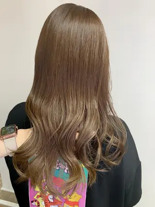 ロング カラー ヘアアレンジ 近藤千翔🩵 髪質改善Periodのエステ・リラクイメージ