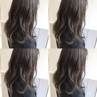 セミロング カラー 小栗 麻衣のヘアスタイル
