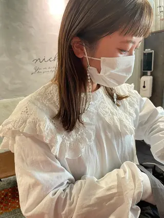 セミロング さの あやねのヘアスタイル