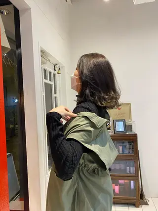 ミディアム カラー 原田 梓未のヘアスタイル