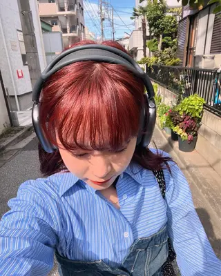 セミロング カラー 阿久津真衣 似合わせカットのヘアスタイル