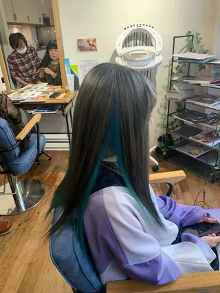 ミディアム カラー 成瀬 一生のヘアスタイル