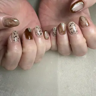 ネイル 里見 麗のネイルデザイン