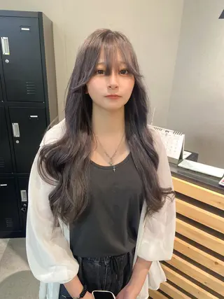 ミディアム カラー ウルフカット レイヤーカット上柿のヘアスタイル