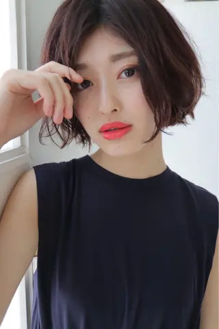 ショート カラー 髪質改善&ブリーチ 伊勢 祐一郎のヘアスタイル