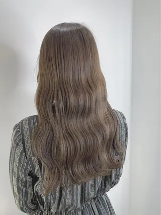ロング カラー ☕️ベージュカラー 内藤光哉☕️のヘアスタイル