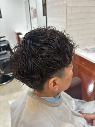 パーマ メンズ 亀山 来未のヘアスタイル